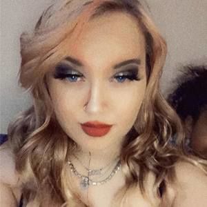 Meet your Posher, Kyla